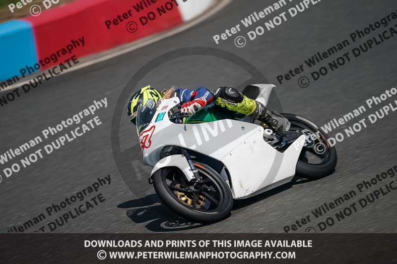 enduro digital images;event digital images;eventdigitalimages;mallory park;mallory park photographs;mallory park trackday;mallory park trackday photographs;no limits trackdays;peter wileman photography;racing digital images;trackday digital images;trackday photos